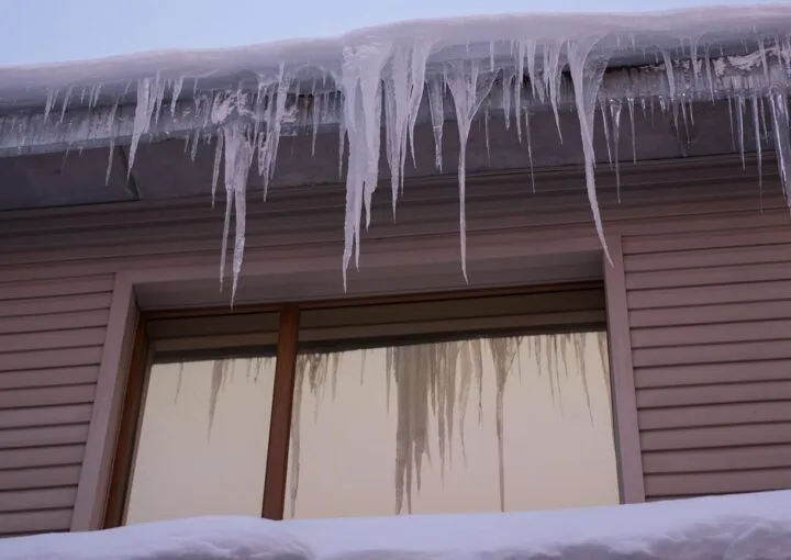 commercial property ice build up