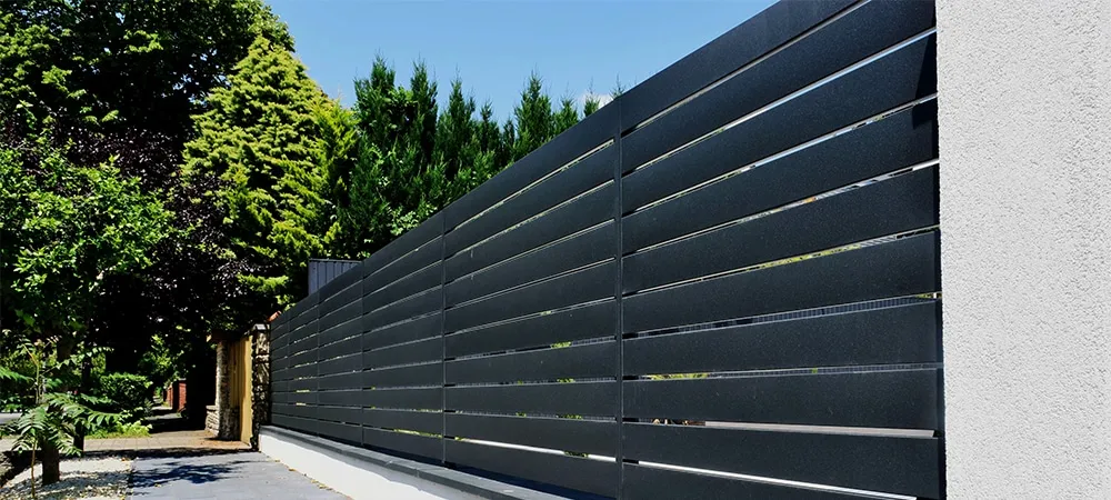 gray aluminum fence