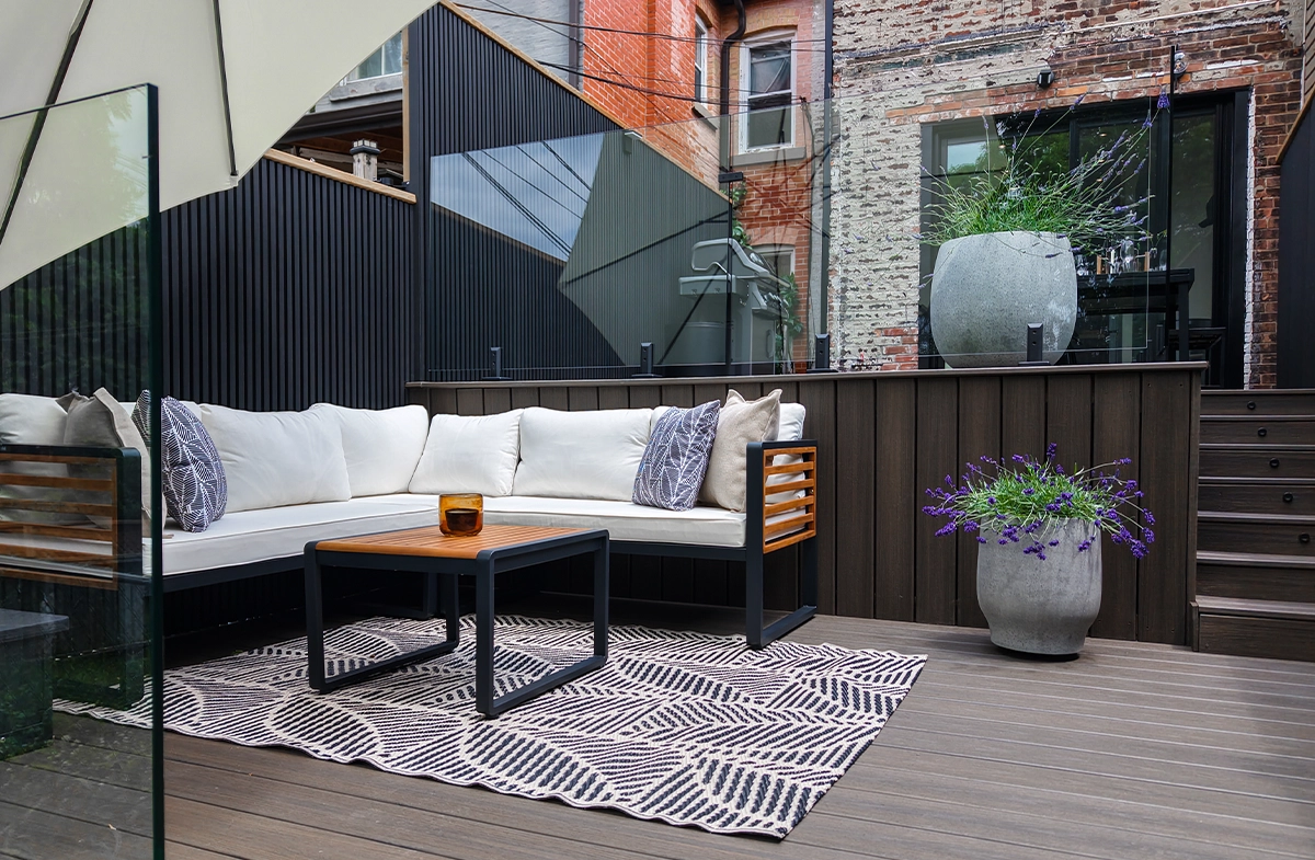 coach sitting setup on backyard deck coach sitting setup on backyard deck