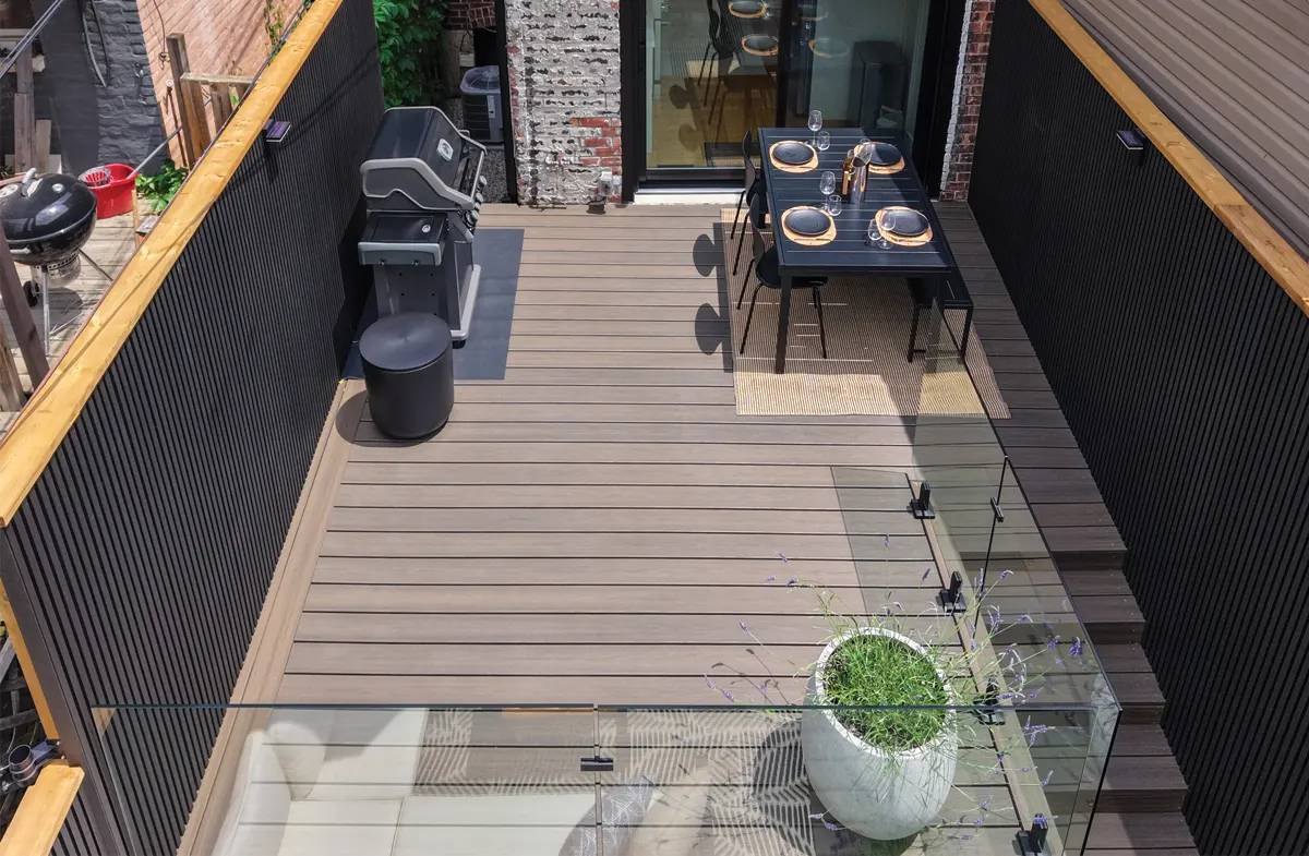 deck-builder a beautiful trex deck designed and installed by a deck builder