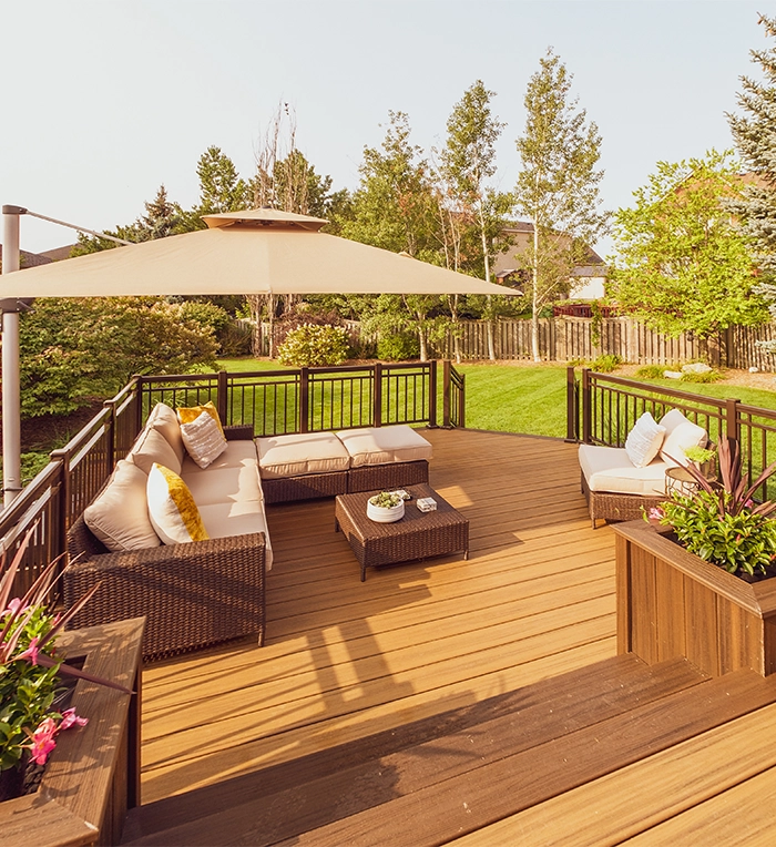 modern deck in home lawn yard and sitting space