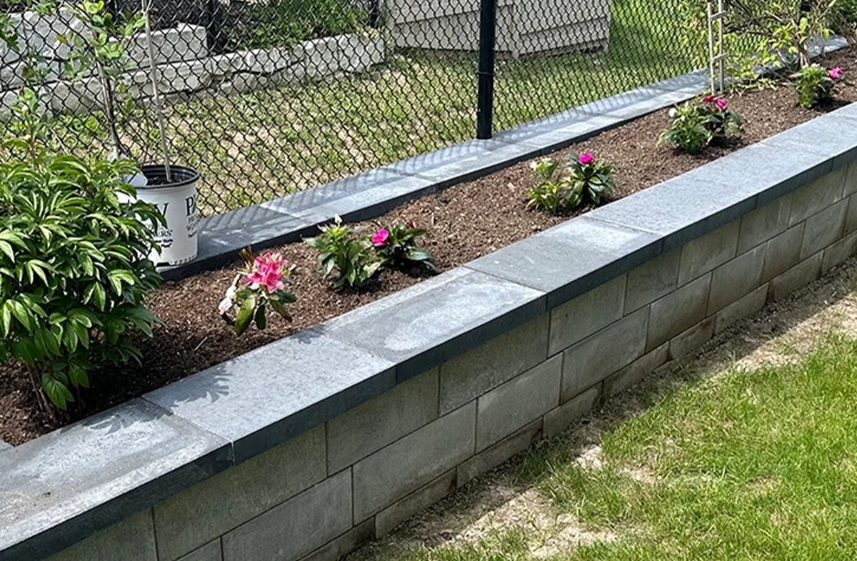 retaining wall with iron bar