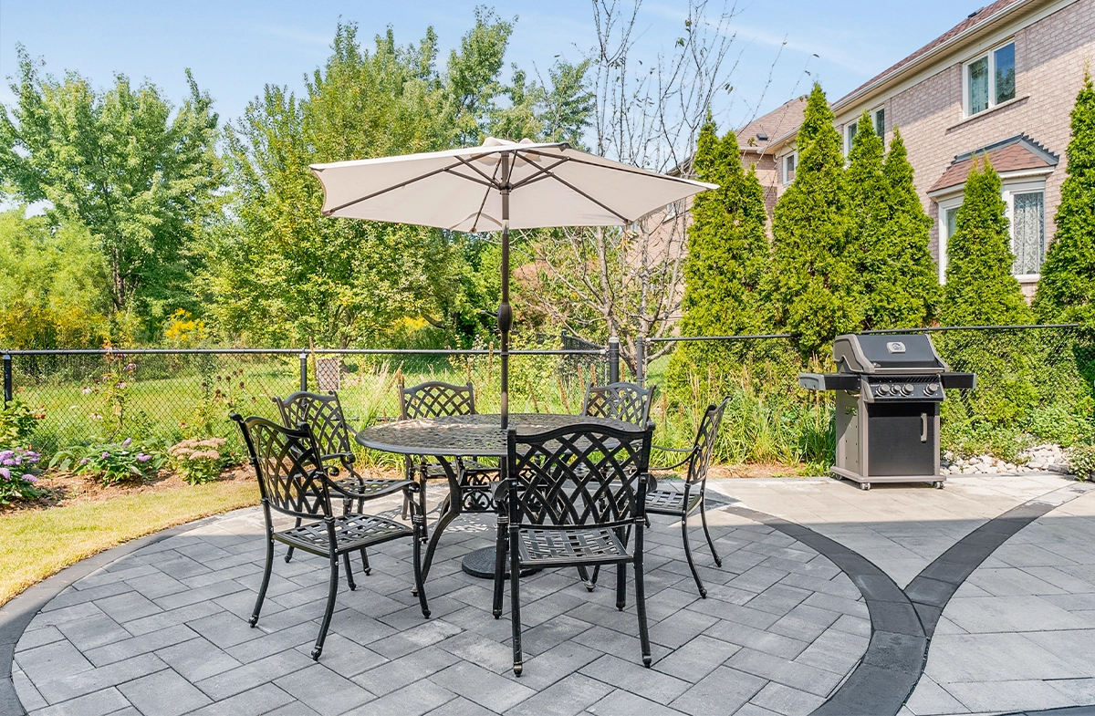 sitting chairs with table on patio sitting chairs with table on patio