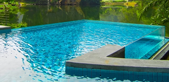 close view of acrylic and glass walled pool