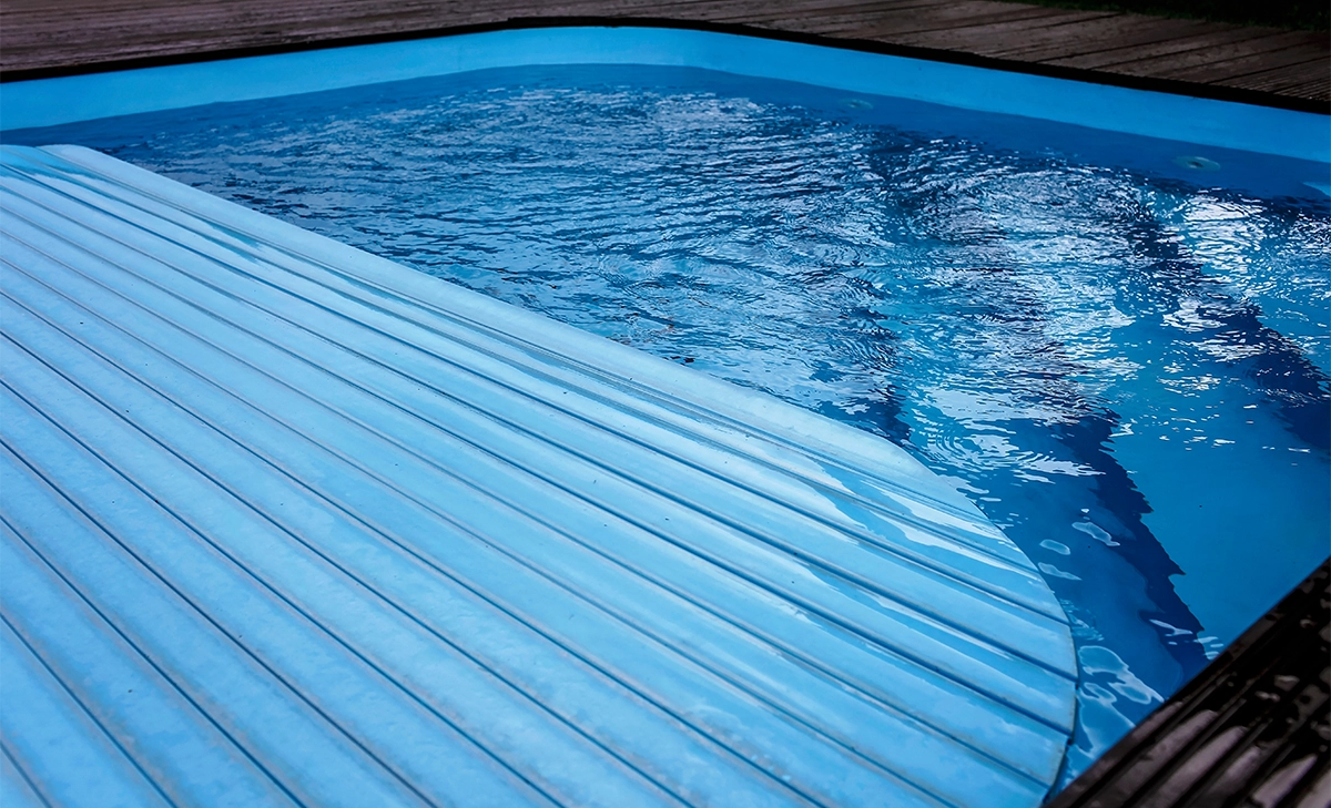 custom design automatic pool cover custom design automatic pool cover close up view