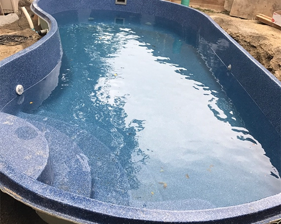 installation of fiberglass pool