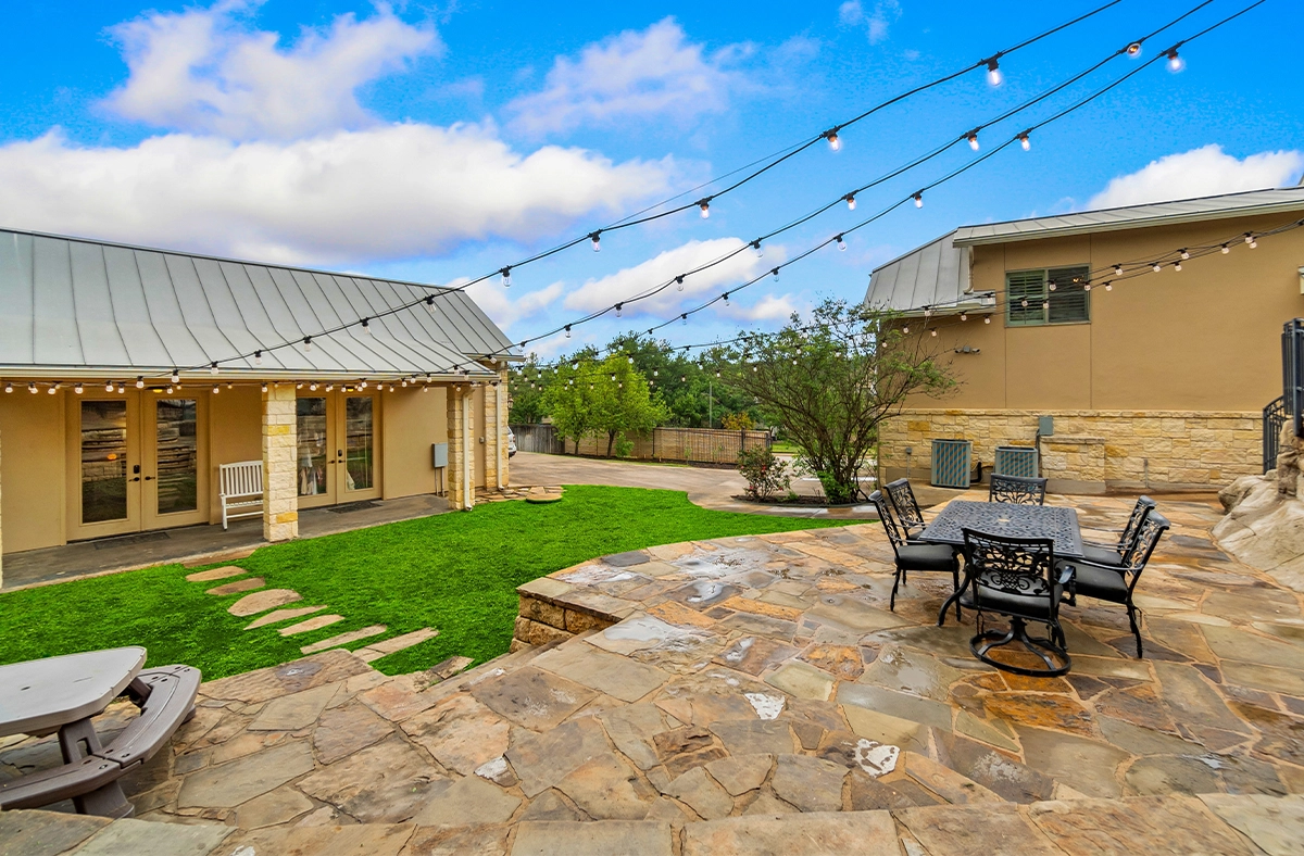 flagstone patio in home back yard