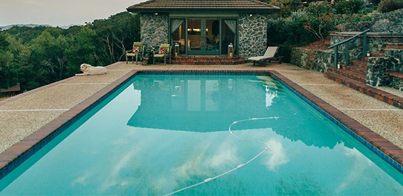 cleaning process of salt water pool