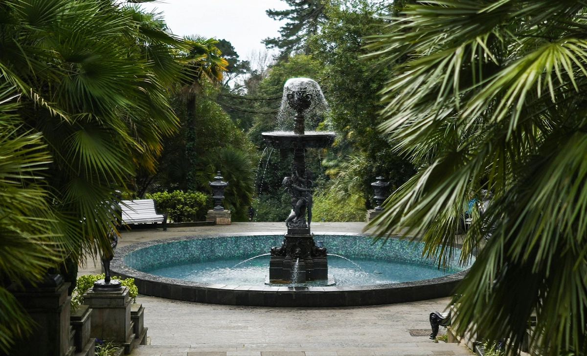water fountain in centre of beautiful garden