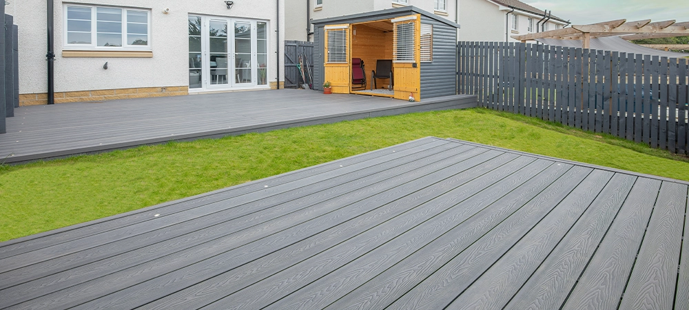 composite-deck-installation