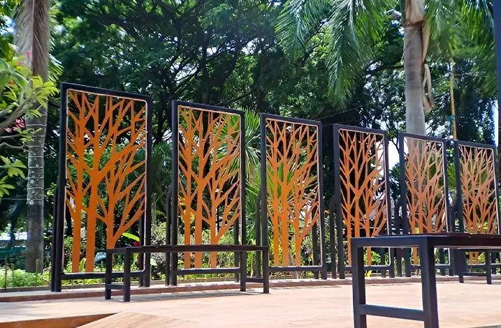 free standing outdoor privacy screens