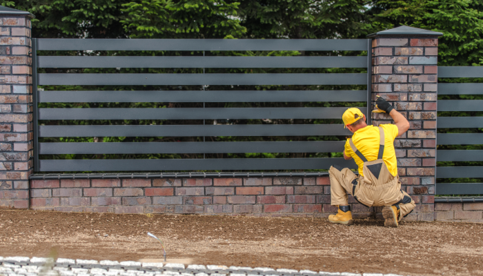 fence-repair-maintenance